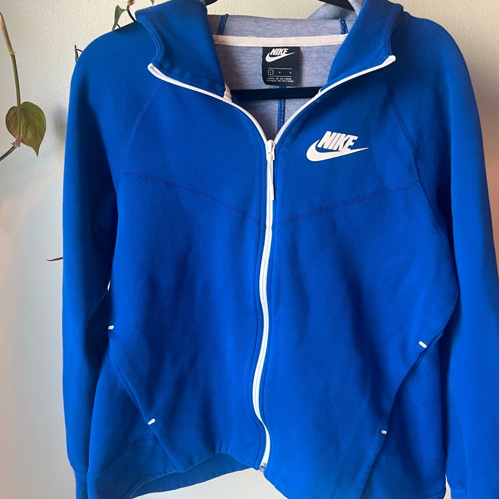 Nike tech fleece jacket! Size large